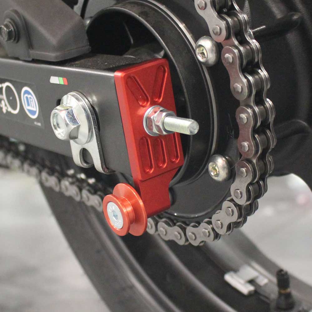CHAIN ADJUSTER WITH PICK UP SPOOLS CBR250R, CBR300R & CB300F 11-19 - RED - CAB514RED