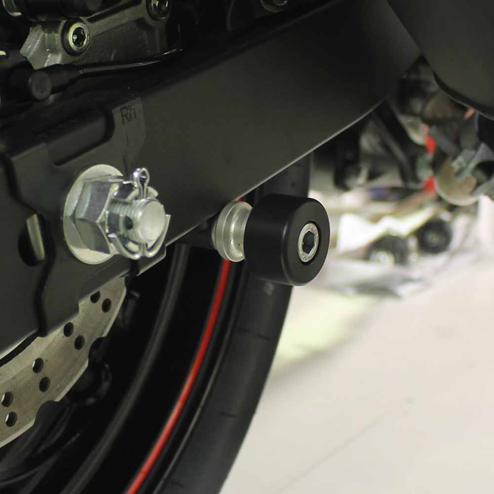 OGGY KNOBBS REAR PICK UP SPOOLS WITH PROTECTOR - M10 x 1.25 + 15mm spacer SILVER - PUP10L15SIL