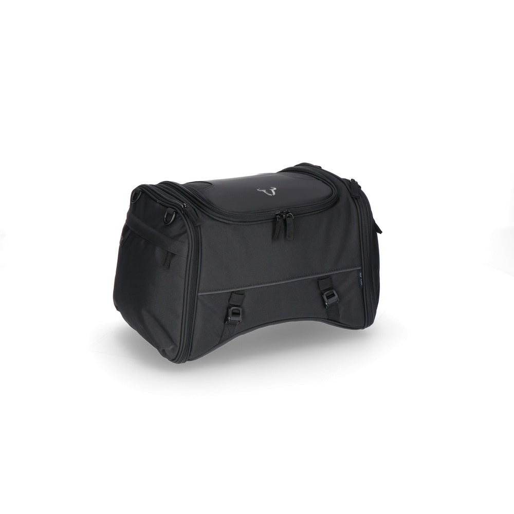 ION M tail bag. 26-36 l. Black. 600D Polyester / Soft-Vinyl. (BC.HTA.00.202.10000)