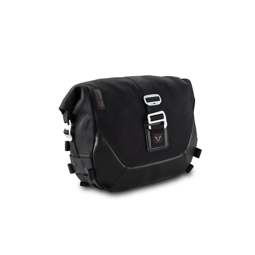 Legend Gear side bag LC1 - Black Edition. 9.8 l. For SLC side carrier right. (BC.HTA.00.401.10200R)