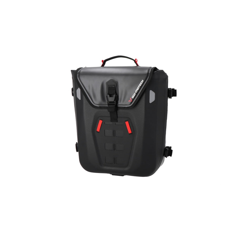 SysBag WP M with right adapter plate. 17-23l. Waterproof. For side carriers. (BC.SYS.00.005.12000R)