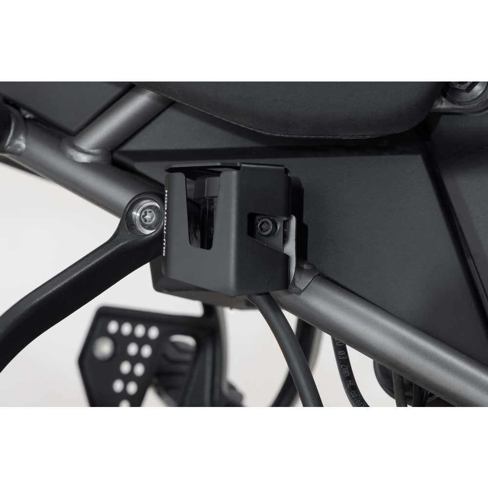 Brake fluid reservoir guard.Black. Harley-Davidson Pan America (21-).(SCT.18.911.10000/B)