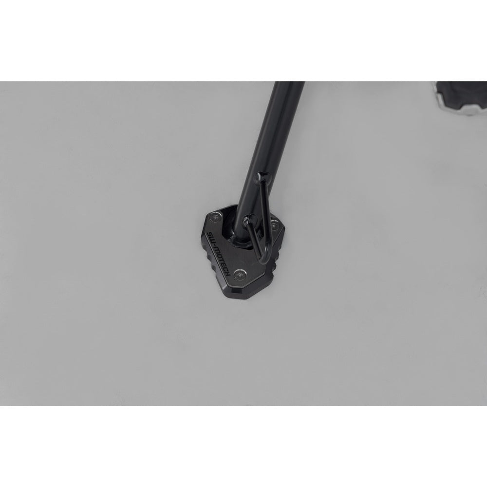 Extension for side stand foot. Black/Silver. Kawasaki models. (STS.08.518.10000)