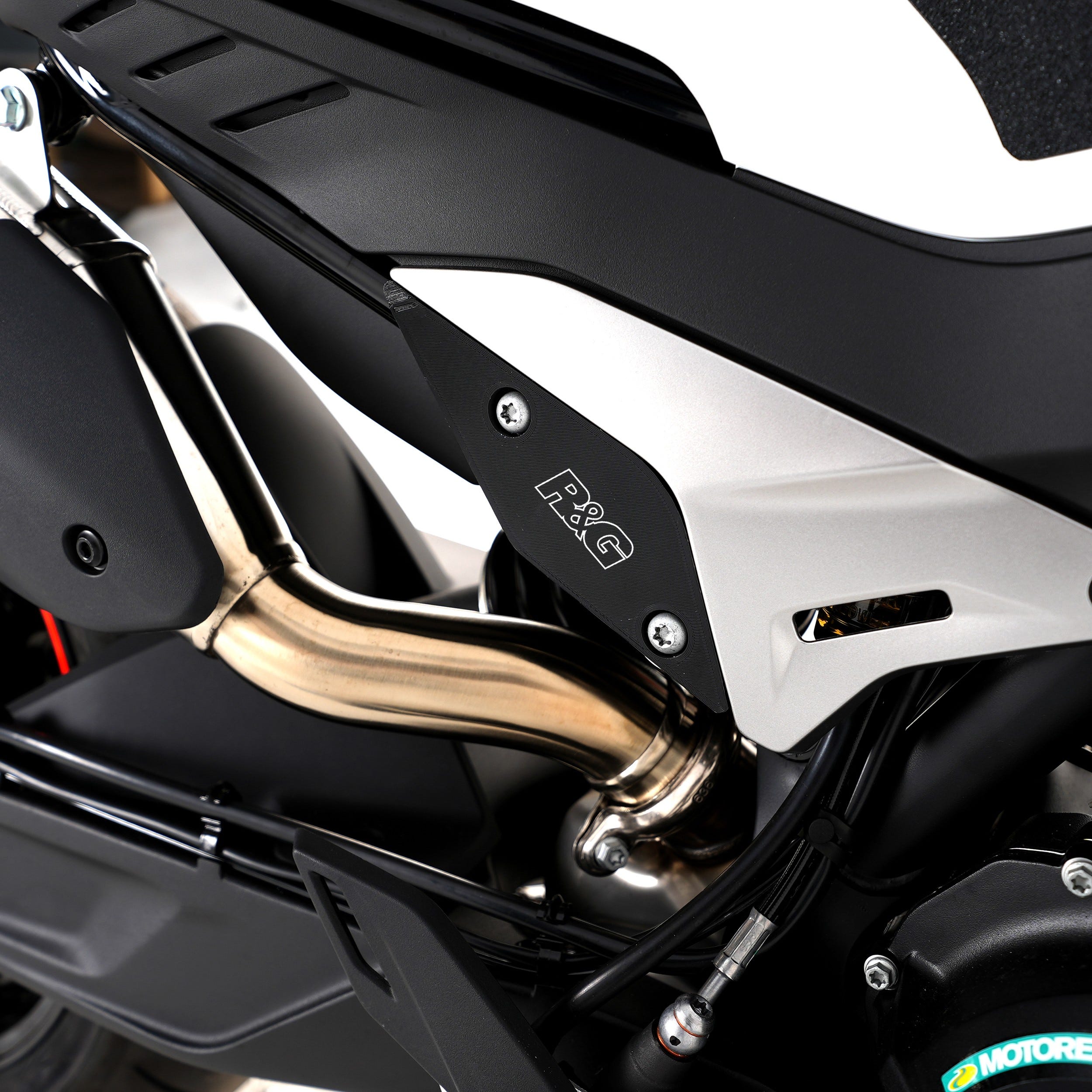 R&G Rear Footrest Plates (PAIR), CFMoto 800 NK '23-
