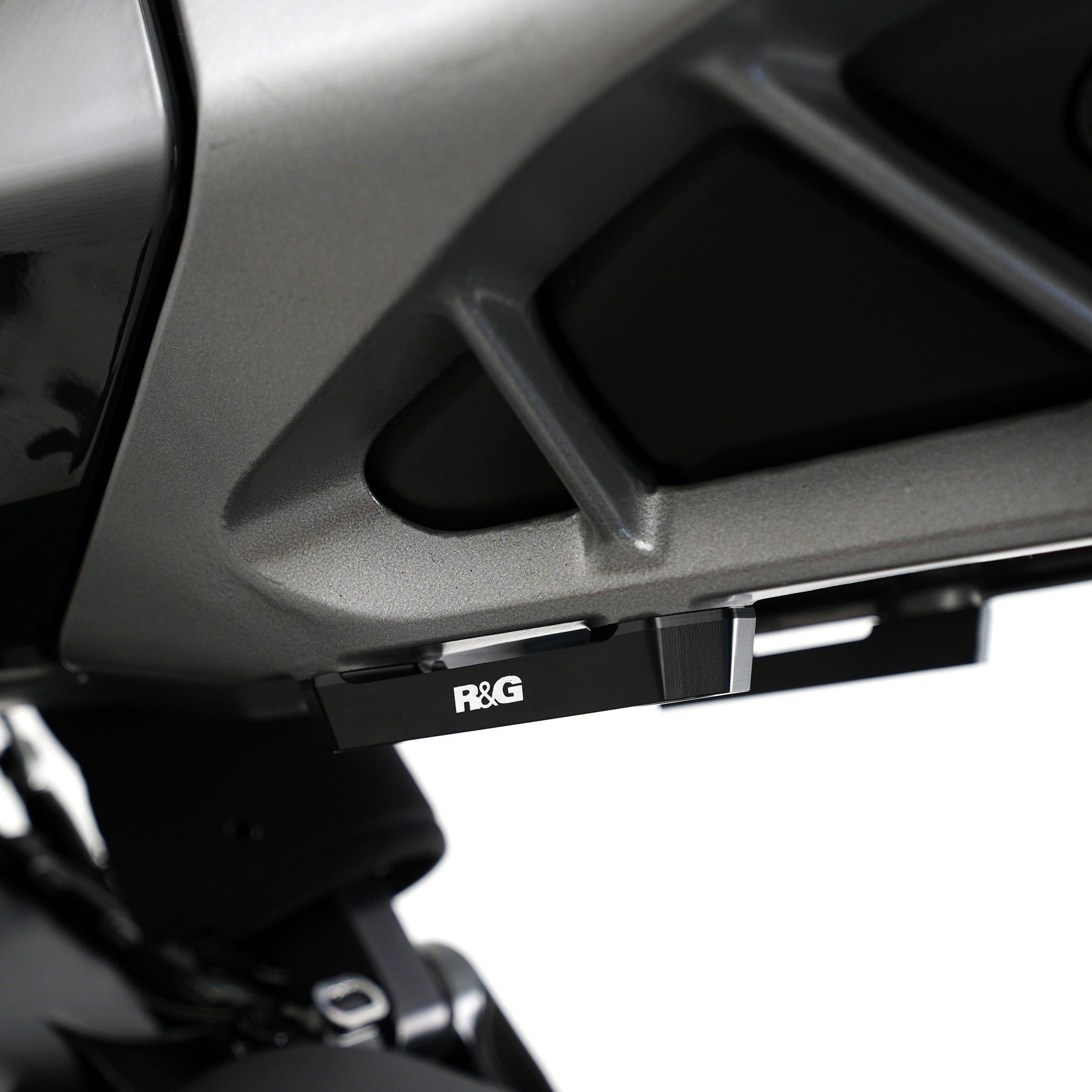 R&G Rear Footrest Plates PAIR), KTM 125/250/390 Duke '24-