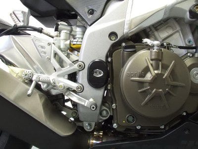 FRAME PLUG LHS&RHS RSV4 FACT