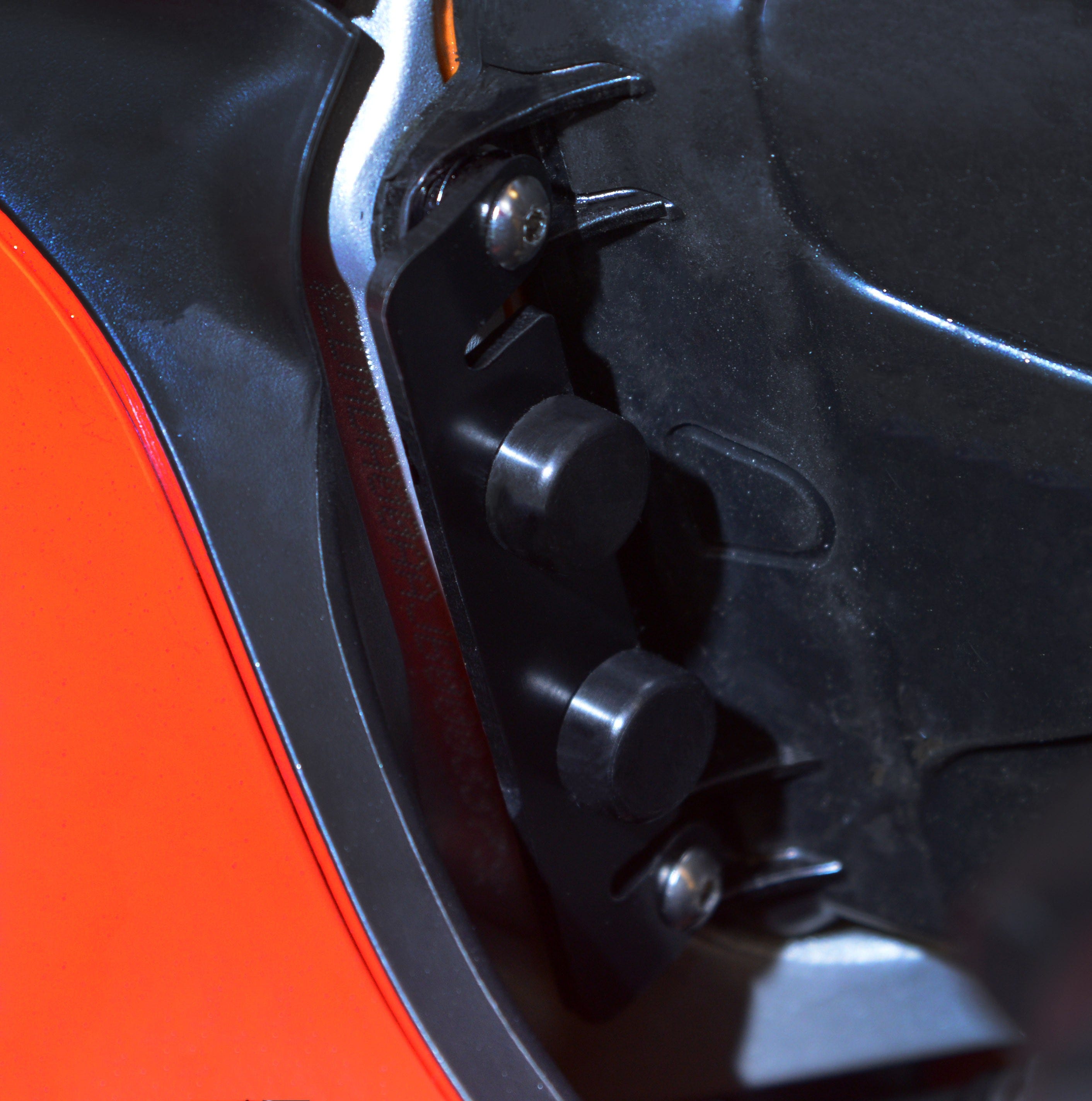 Lockstop Panigale V4 cannot use manufacturer's steering lock