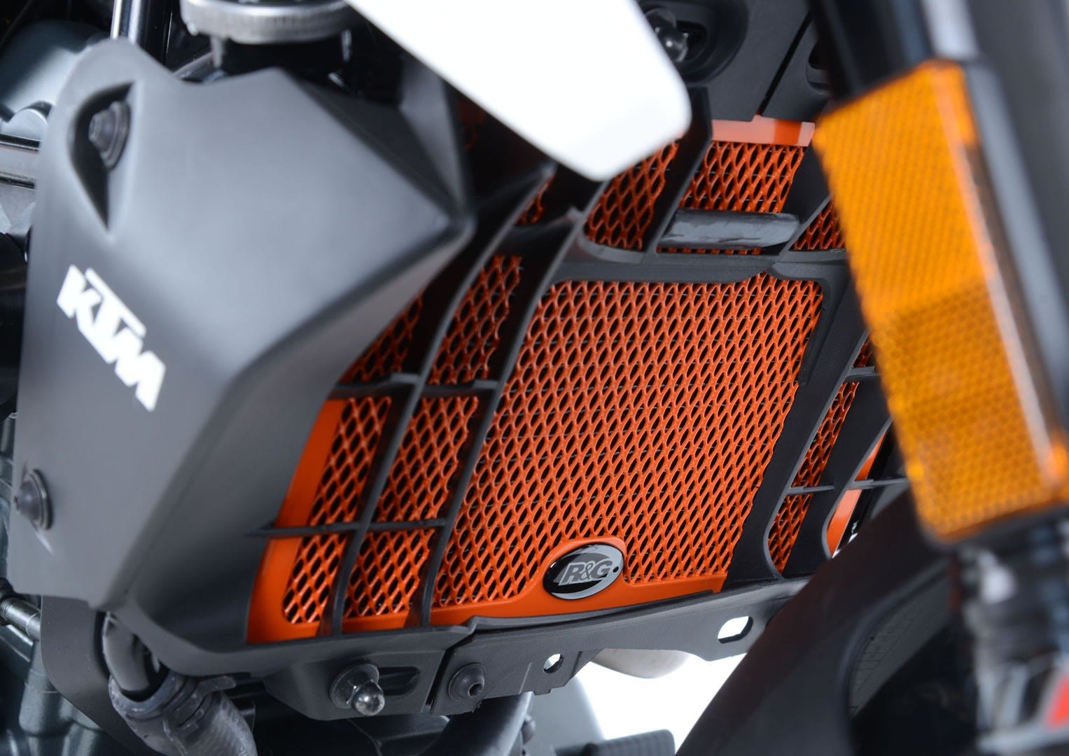 RAD GUARD BLK KTM 125/200 DUKE