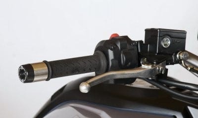 B-E-SL TRI 1200 TROPHY 13-
