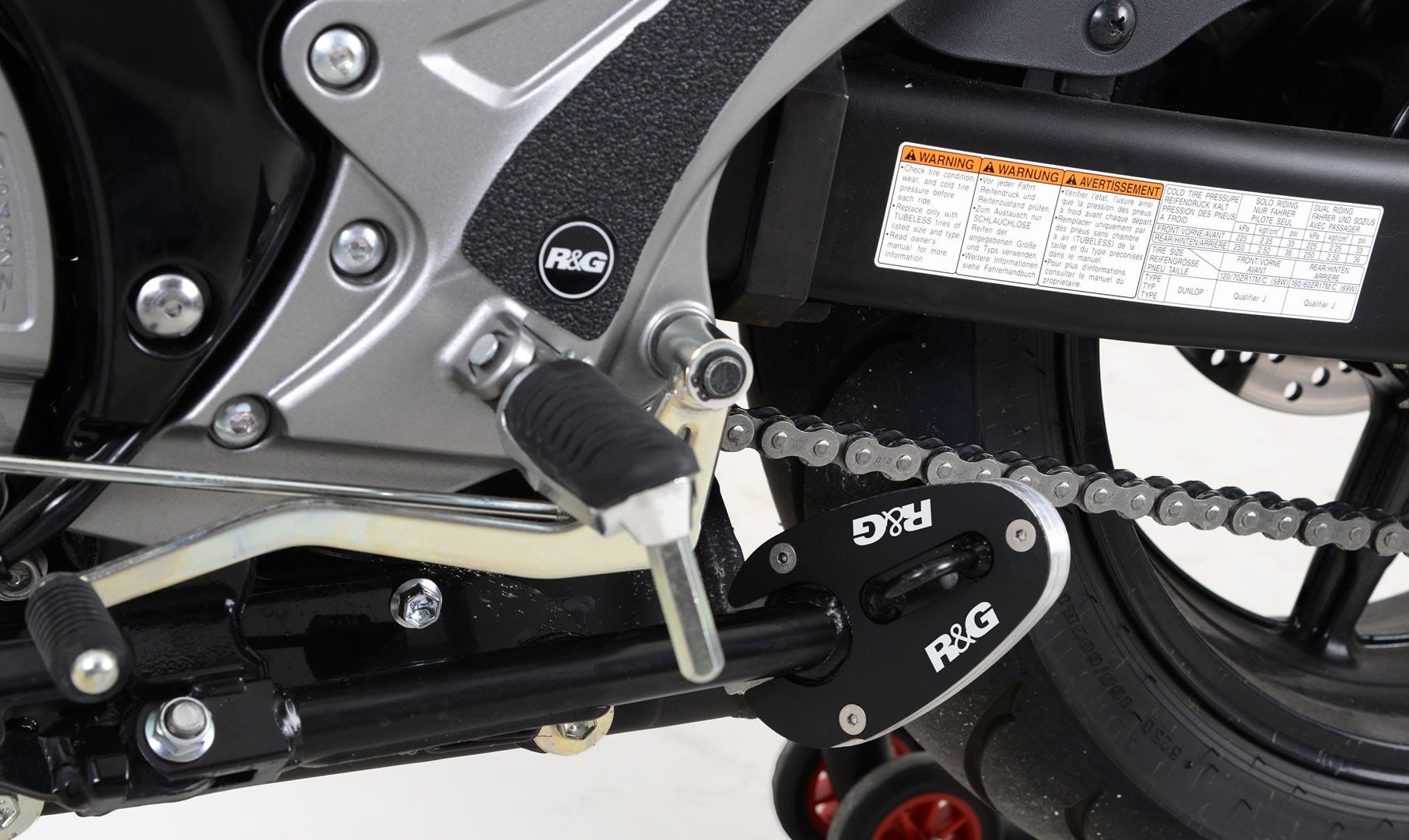 KICKSTAND SHOE SUZ GLADIUS'09-