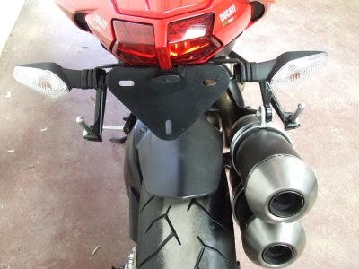 L/PLA/HOL STREETFIGHTER 1098