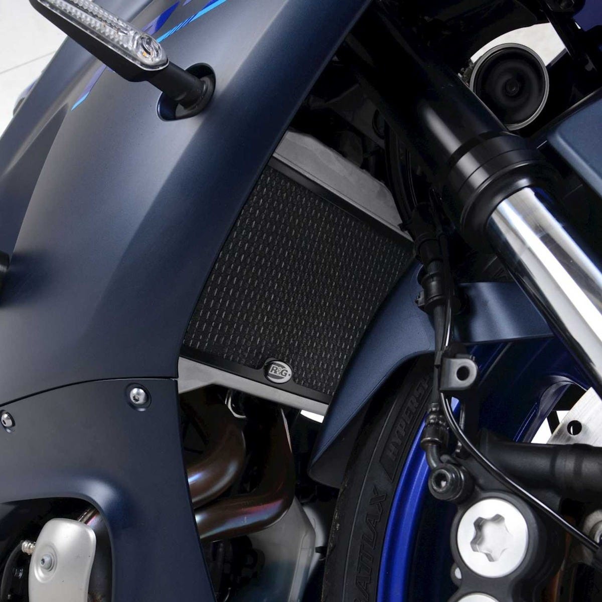 R&G Radiator Guard BLACK - Yamaha R7 '22-