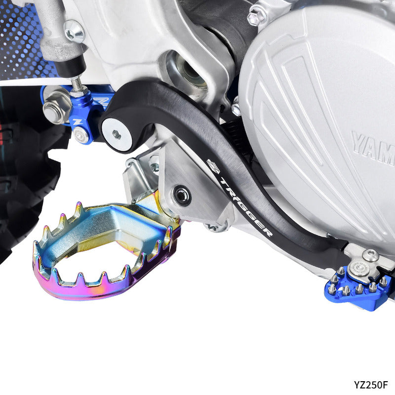 ZETA FOOTPEGS MAX ULTRAWIDE | YZ450F '23-, YZ250F '24-, WR450F '24-WR250F '25- | 60mm CrMo OILSLICK