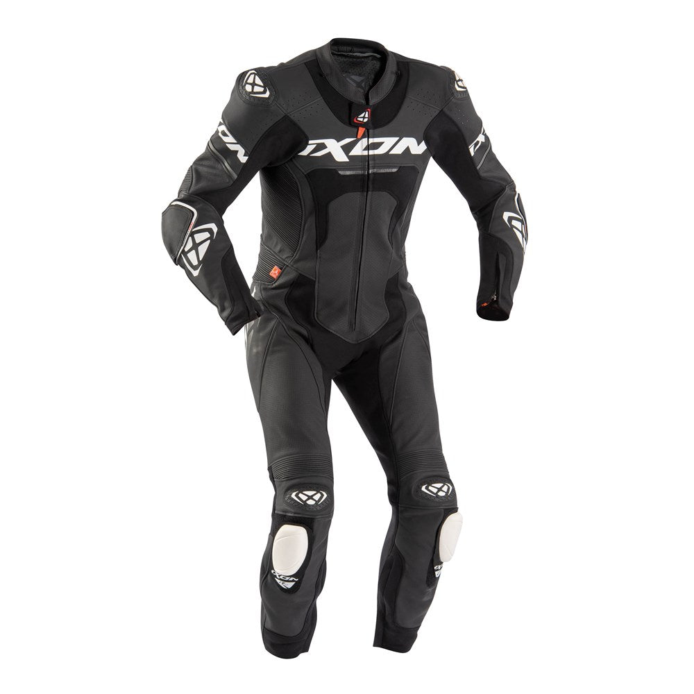 IXON JACKAL 1PC SUIT BLK (SM)