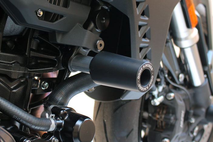 OGGY KNOBBS GSX-8S 23-25 (Black Knobbs) - OK748