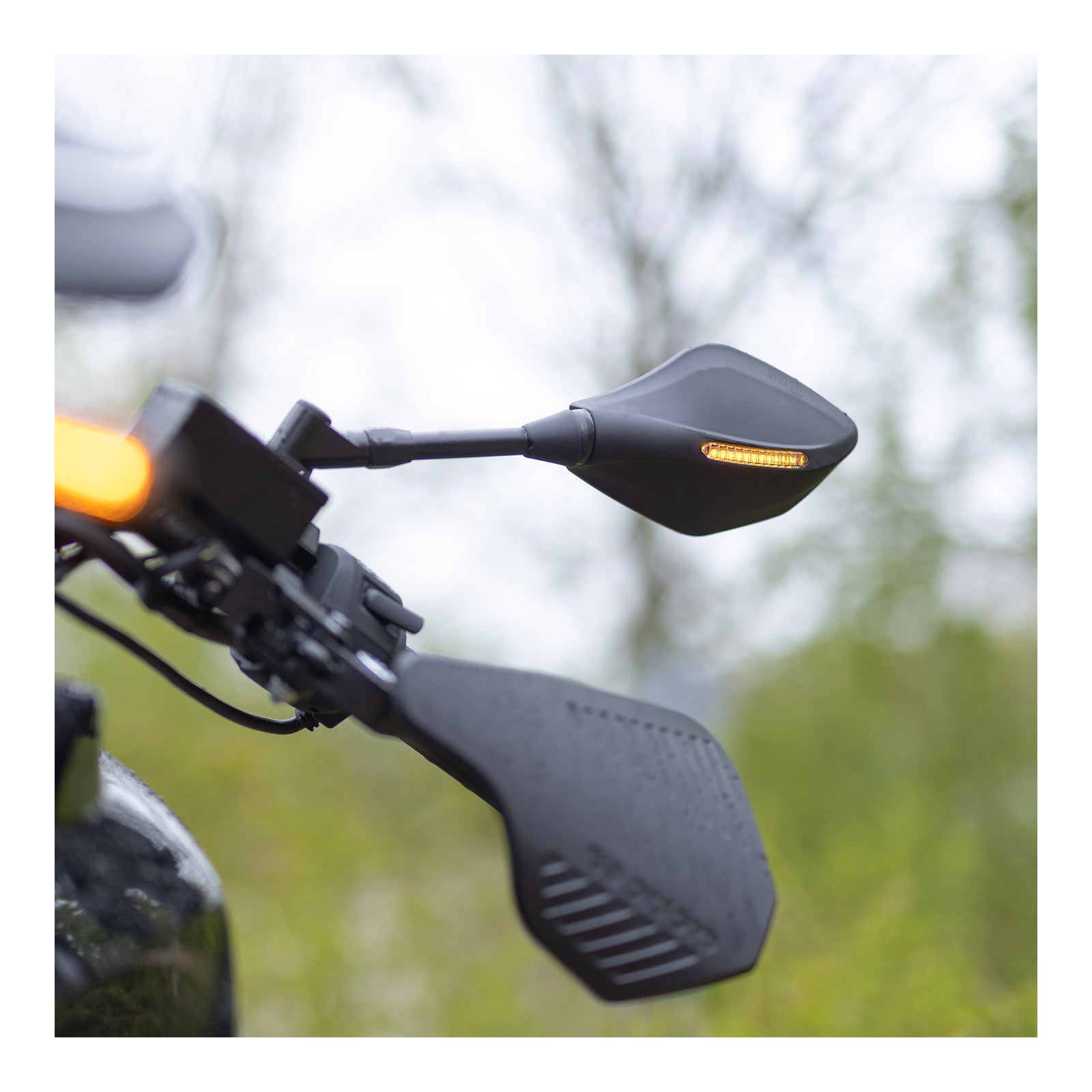 Oxford Signal Mirror - Right M10x1.25 Right-hand Thread