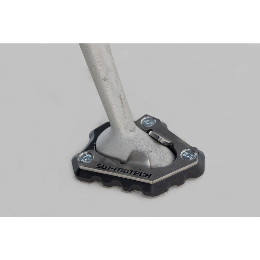 Extension for side stand foot. Black/Silver. Triumph Speed Triple 1200 RS (21-). (STS.11.377.10000)