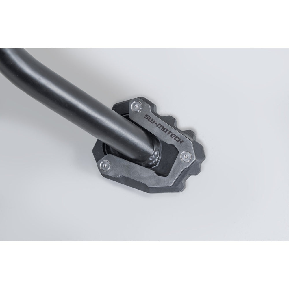 Extension for side stand foot.Black/Silver. Triumph Tiger 600 Sport (25-) 800 Sport (25-).(STS.11.991.10100)