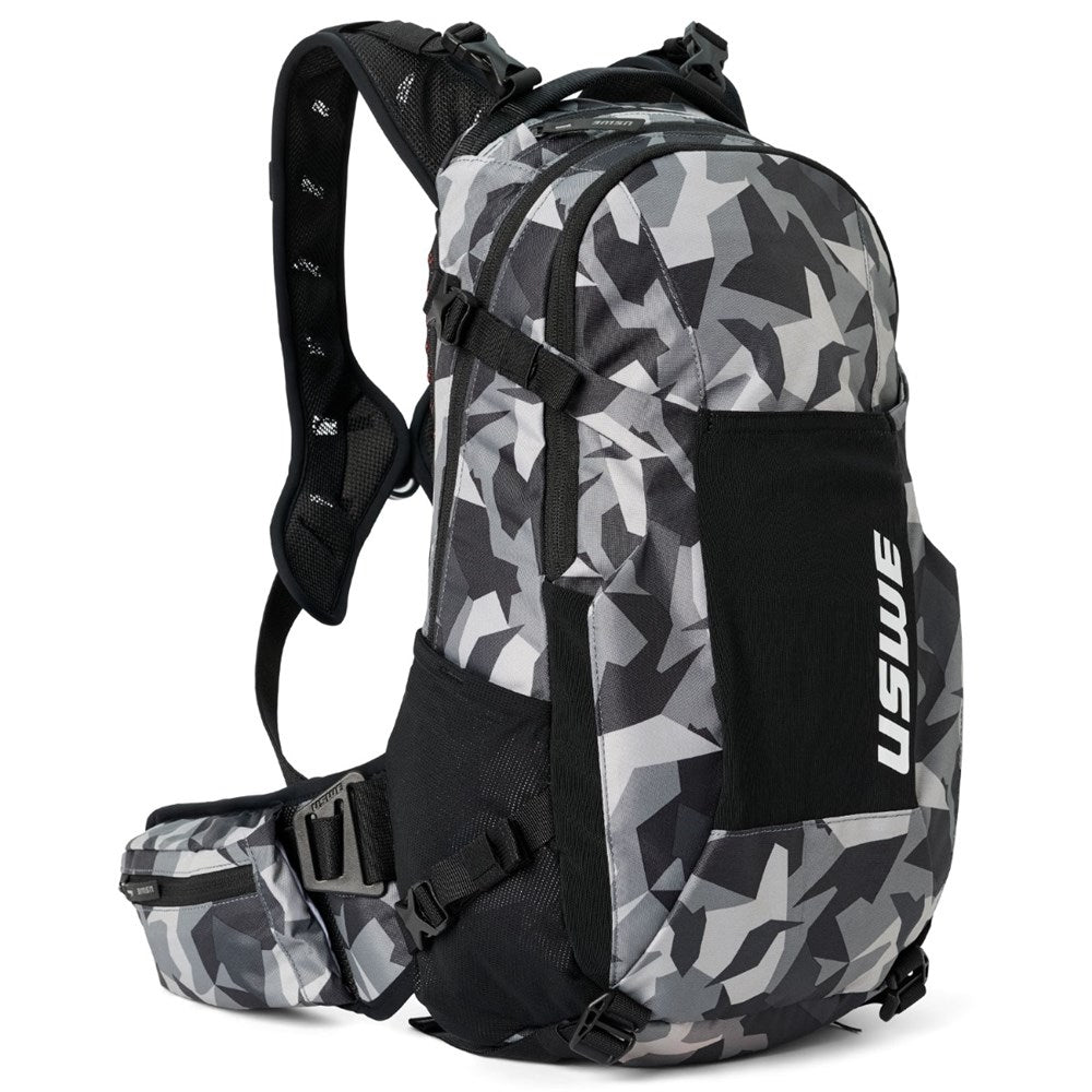 USWE SHRED 16L MTB DAYPACK CAMO/BLK [ONC01] #