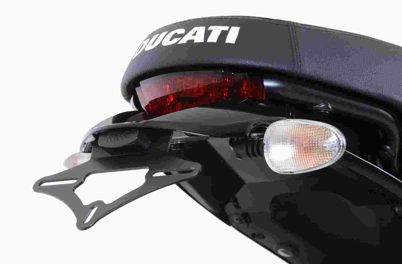 Lic Plate Holder Duc Sixty2 show lic plates max 130mm hight