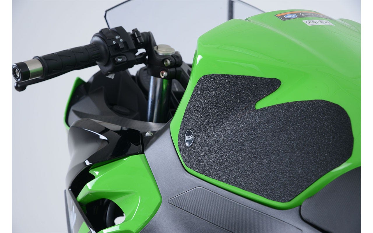 Tank Traction Grips Ninja 400 Black