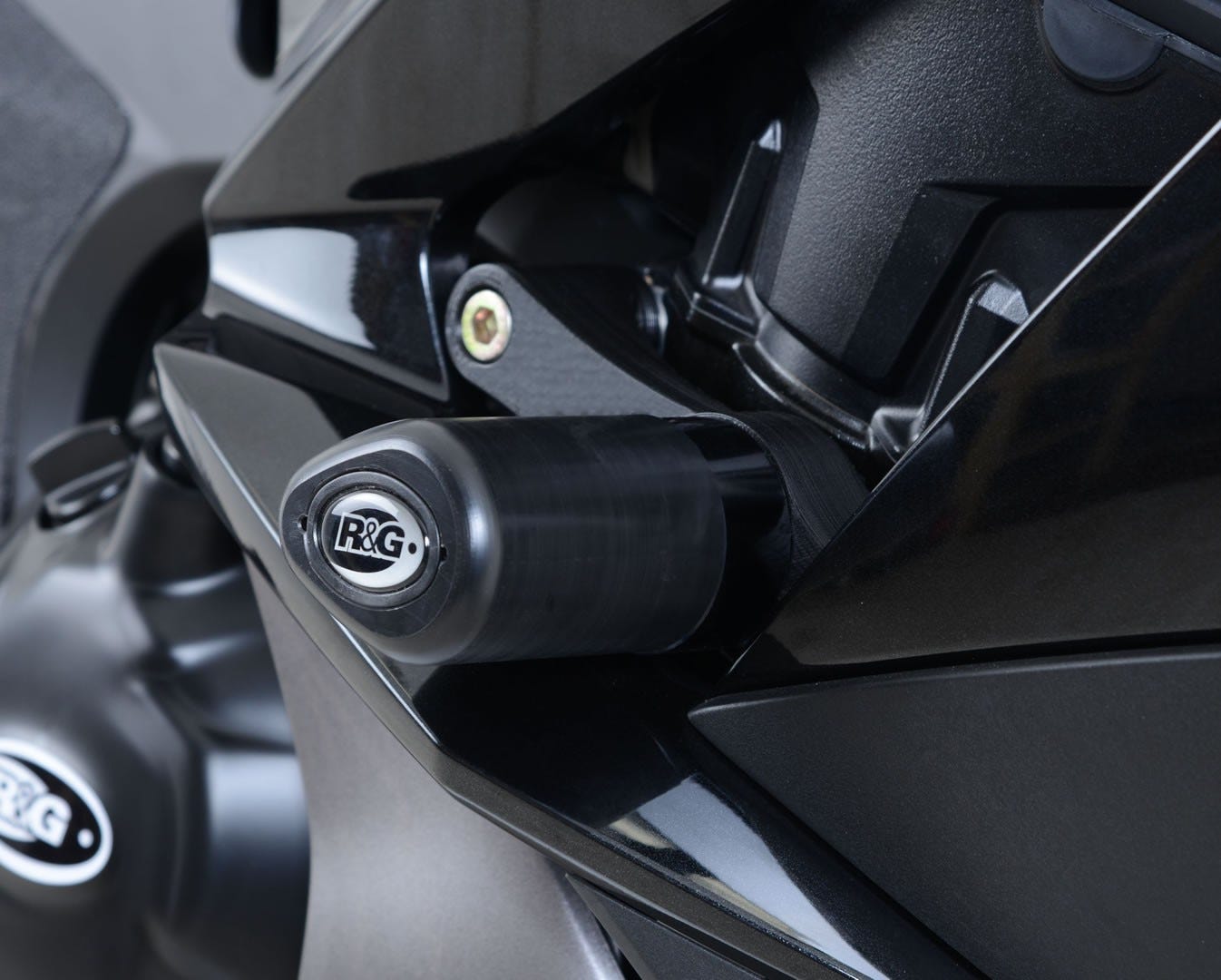 AERO CRASH PROTECTORS KAWASAKI Z1000SX 17-