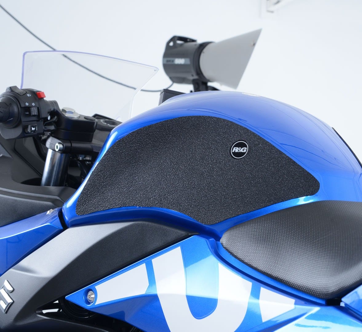 Suzuki GSX250R '17- Traction Grips : Clear 2-Grip Kit