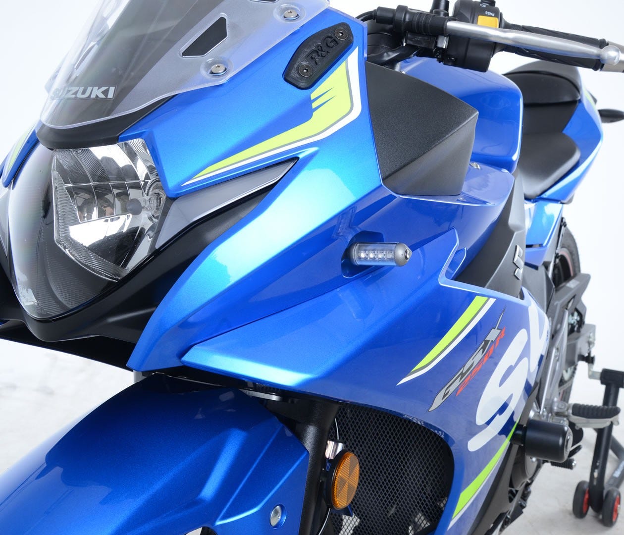 Adapters for Suz GSX250R '17- for use with Micro Indicators