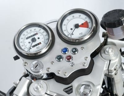 INSTMENT FASCIA THRUXTON 04-07