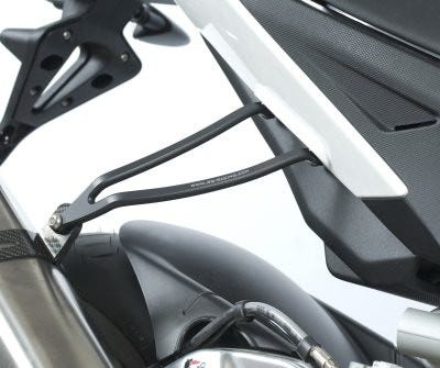 EX/HANG BK RSV4 FACT AKRA S/ON