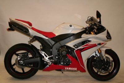 L/PLATE HLDR YAM YZF-R1 07-14