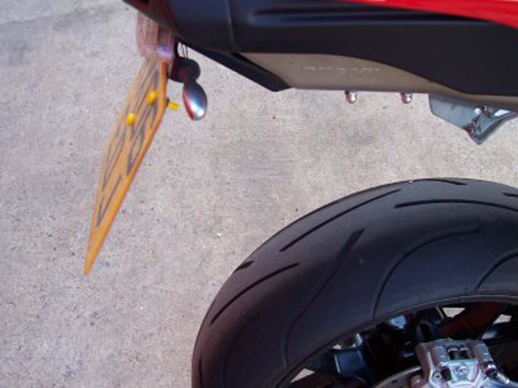 L/PLATE HOLDER DUC 749/ 999