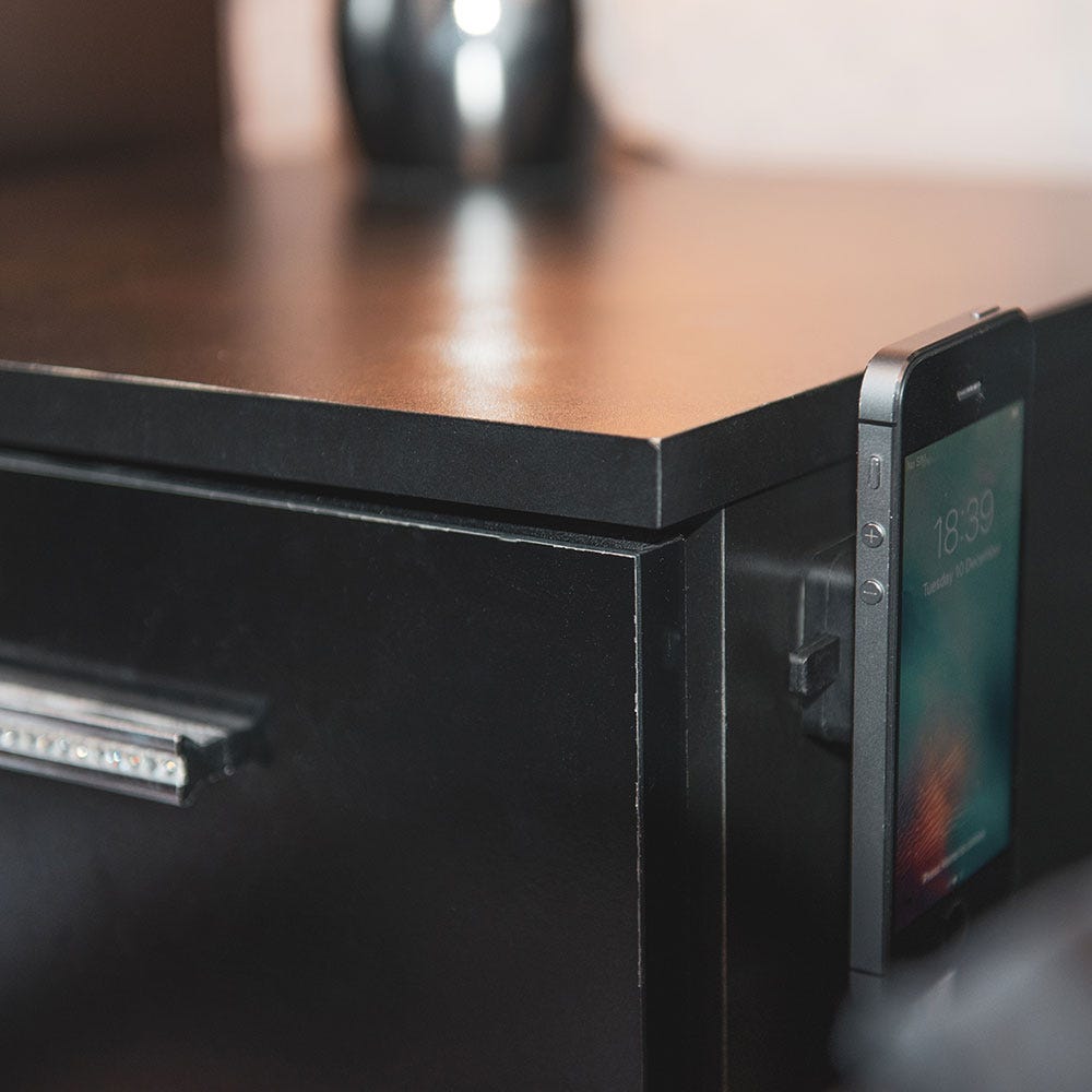 OXFORD CLIQR SURFACE DEVICE MOUNT SYSTEM